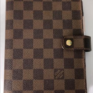 Louis Vuitton agenda